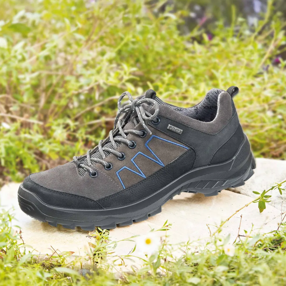 Chaussures outdoor cuir Jomos