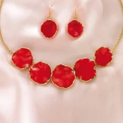 Collier «pétales de rose»