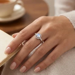 La bague pierre de lune