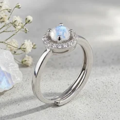 La bague pierre de lune