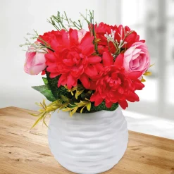 Le bouquet dahlias et renoncule éternels