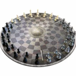 Le jeu d’échecs en trio