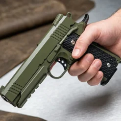 Le pistolet Colt 1911 Warrior à billes