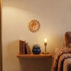 Les décorations en ambre et bois