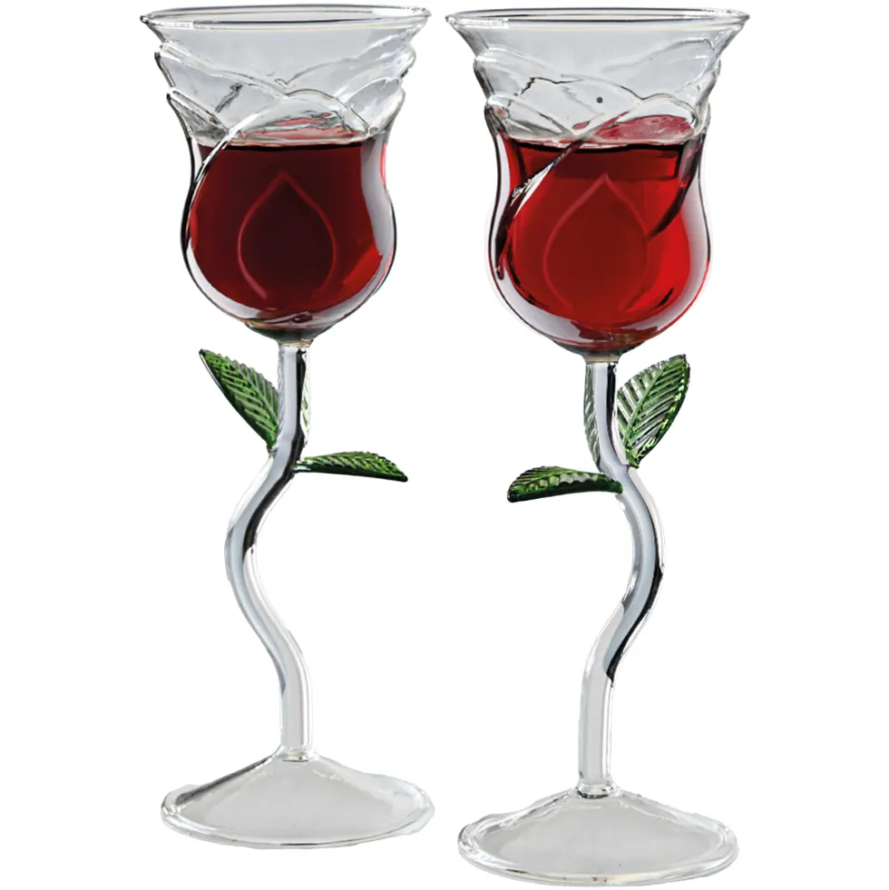 Les deux verres à vin roses