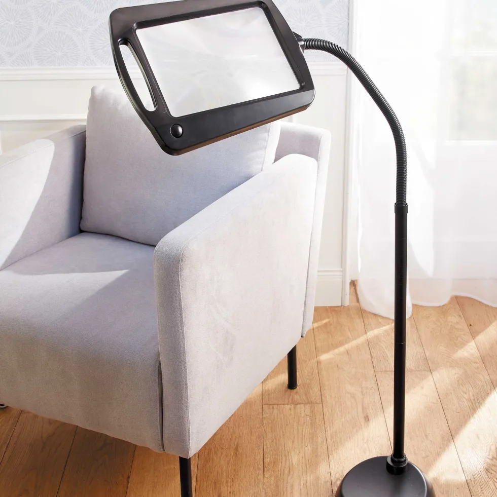 Loupe lumineuse LED sur pied – Grossissement x5 et mains libres
