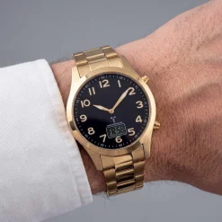 Montre gold radiopilotée